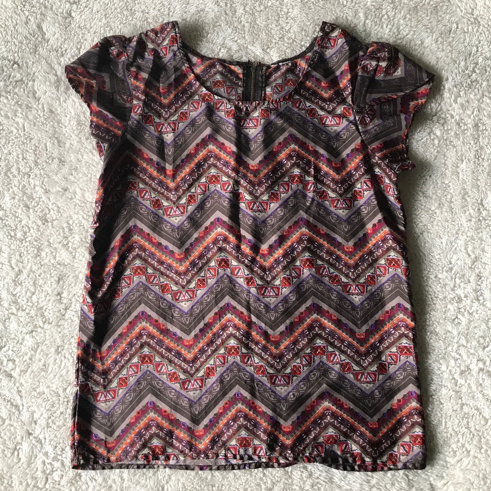 Unbranded Short Sleeve Blouse Women’s Size Medium
